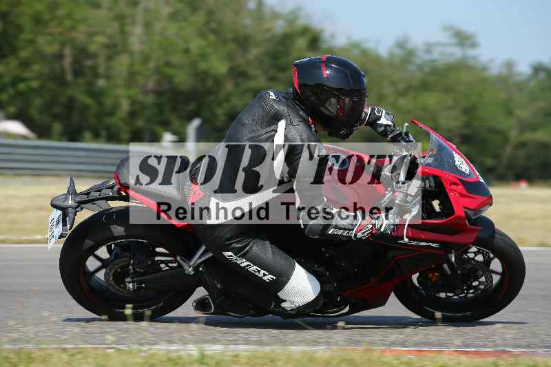Archiv-2023/28 05.06.2023 Moto Club Anneau du Rhin/blanc-novice/39